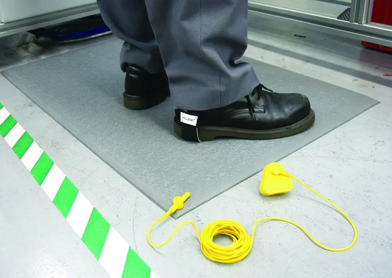 Custom-Cut Statmat Esd Floor Matting Roll – Anti-Static Protection 1