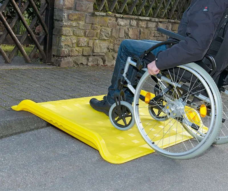 Extra-Heavy-Duty Kerb Ramp For Trolleys & Wheelchairs – 500 Kg Load Capacity 1