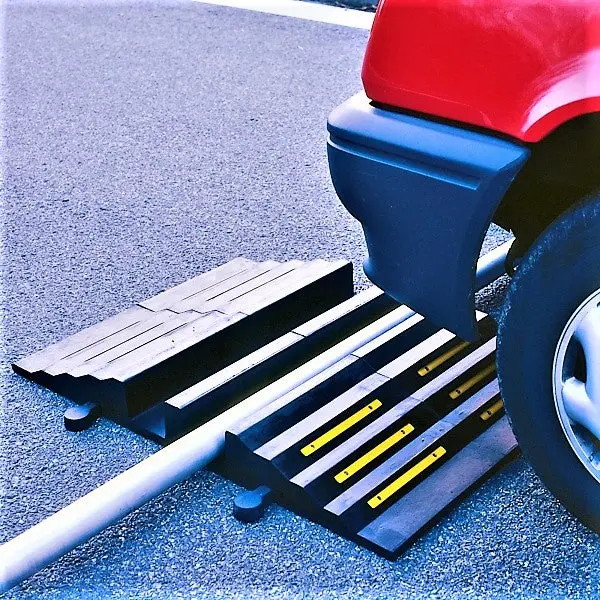 Flexible Rubber Hose Protection Ramp For Outdoor Use 1